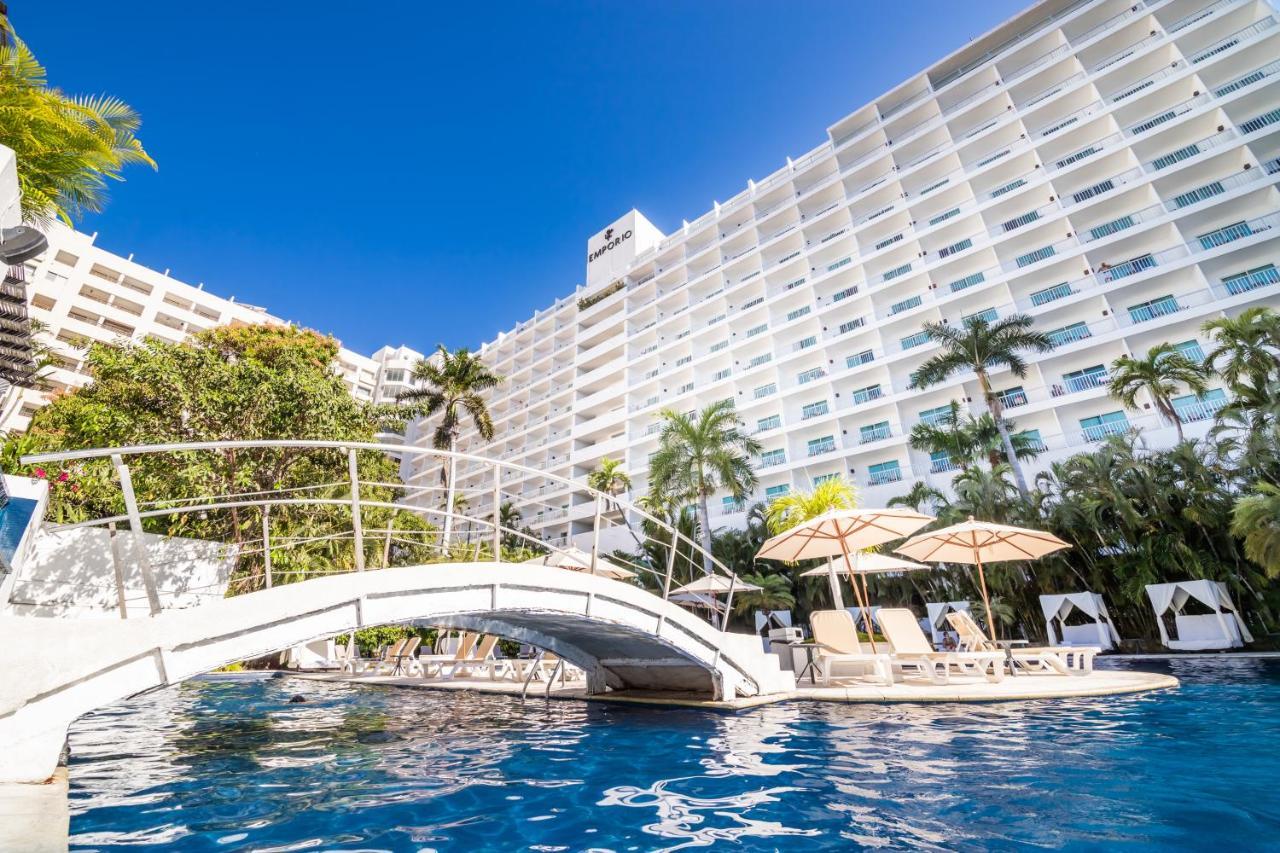Emporio Acapulco Exterior foto The pool at the Hilton San Diego Bayfront