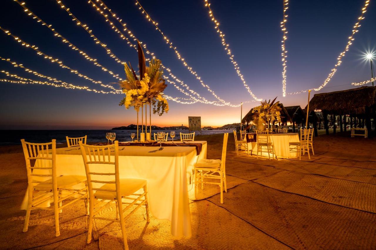 Emporio Acapulco Exterior foto Wedding reception at the Hard Rock Hotel