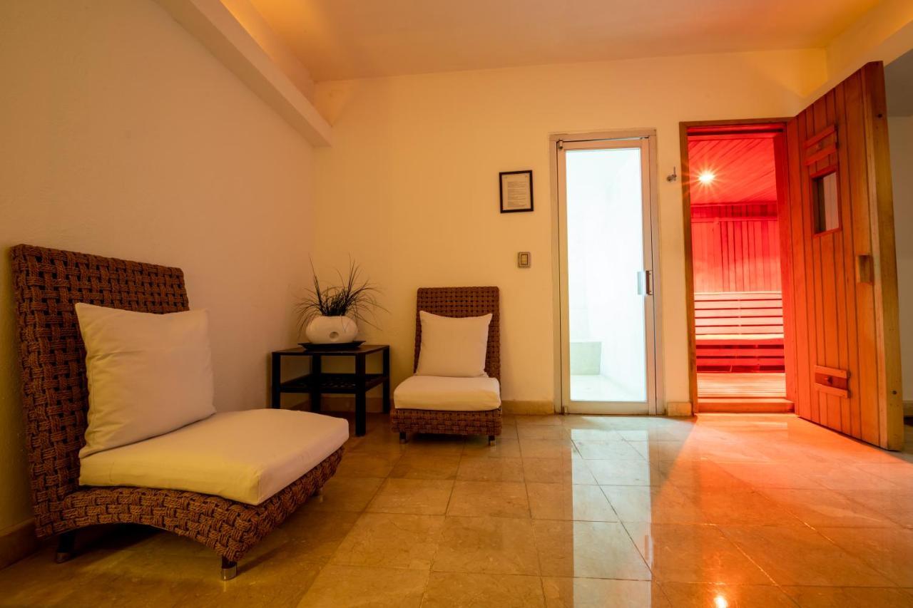 Emporio Acapulco Exterior foto A room at the spa
